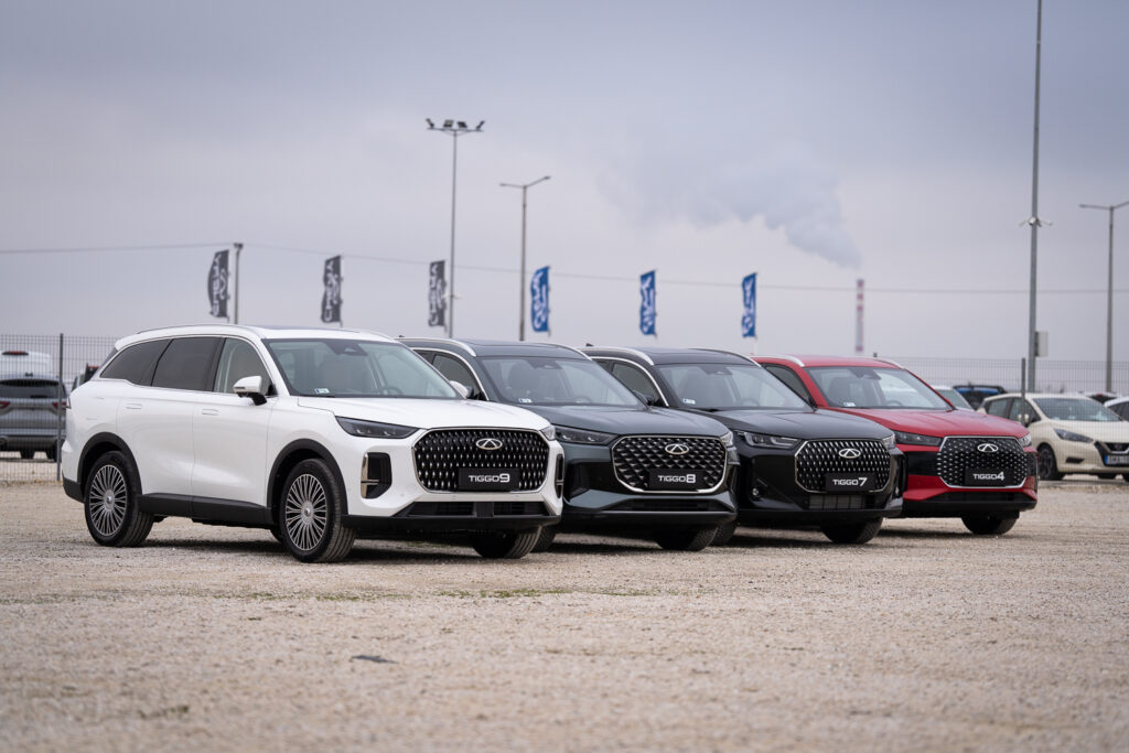 Chery Tiggo 4, Tiggo 7, Tiggo 8 és Tiggo 9 modellek egymás mellett a Chery M3 telephelyén.
